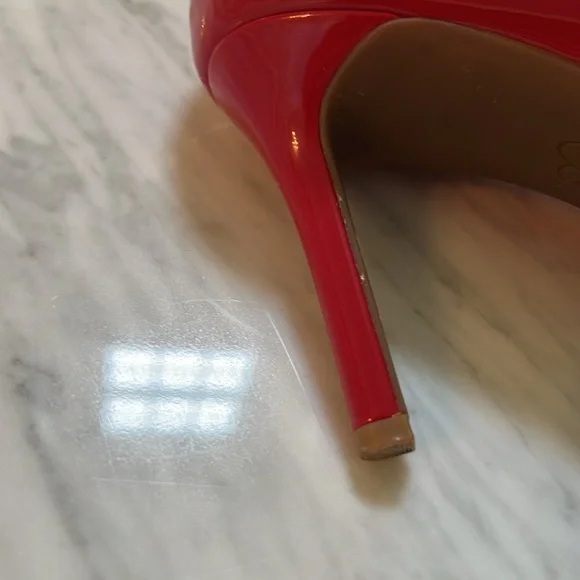 Jessica Simpson Elegant Red Patent Women's Pumps - Picture 5 of 8